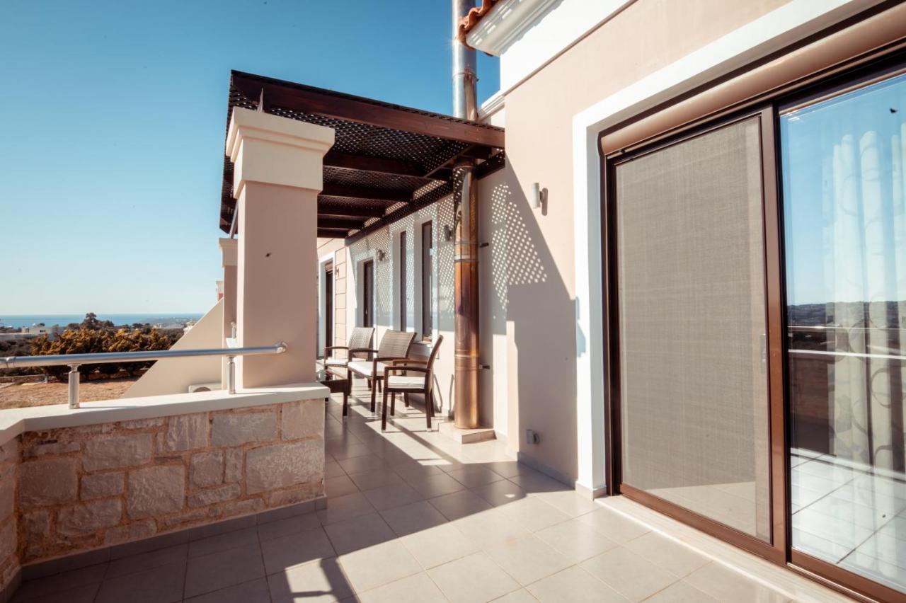 Harmony Deluxe Villa With Sea Mountain View Kambánion Exterior foto