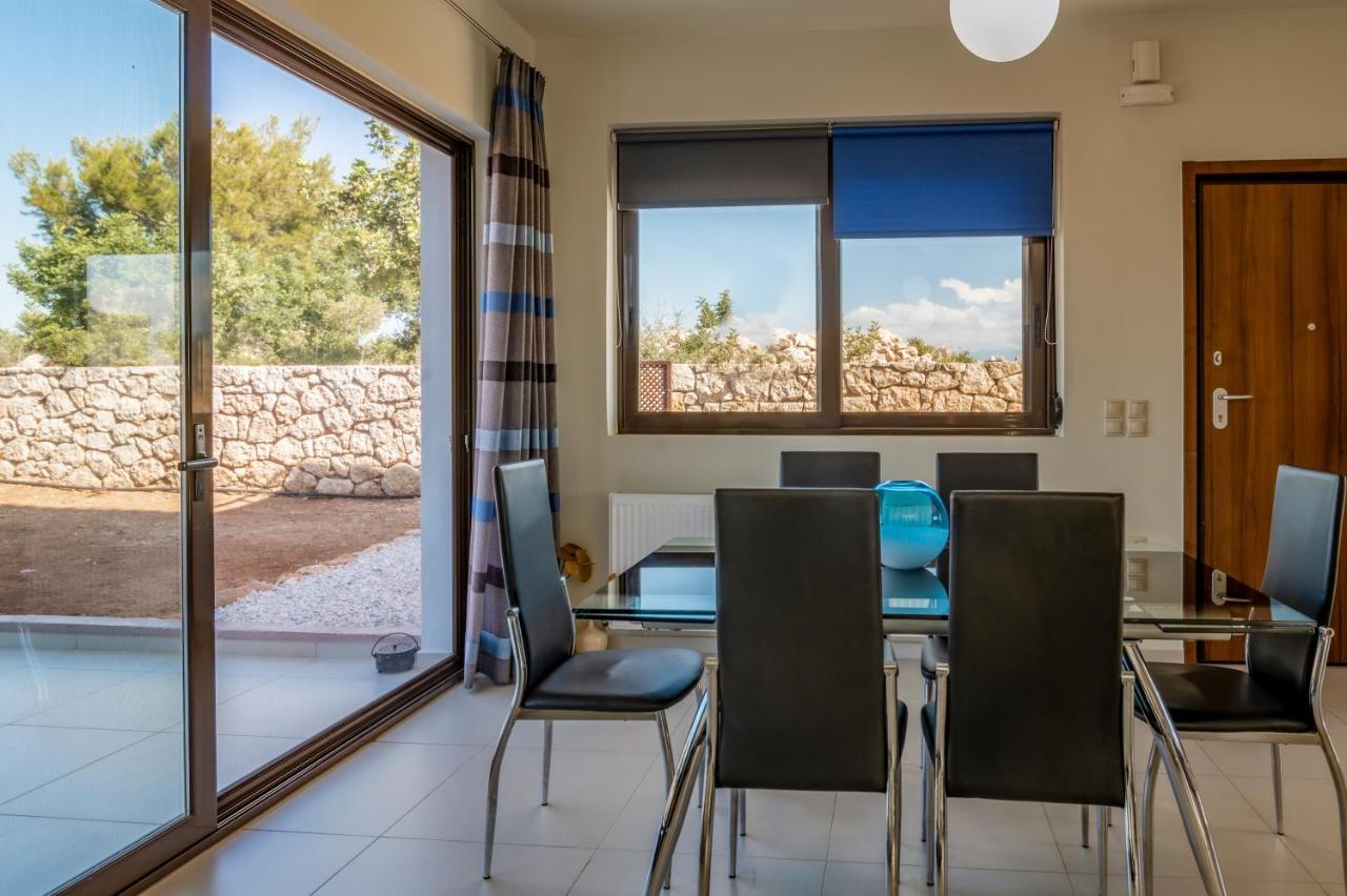 Harmony Deluxe Villa With Sea Mountain View Kambánion Exterior foto